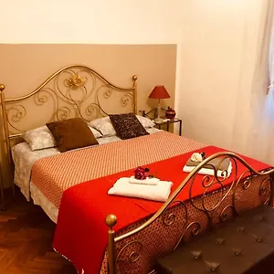 https://mm-i-navicelli.it-tuscanyhotel.com