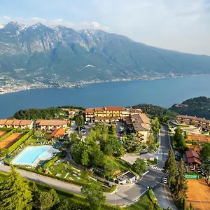 4* Отель Pineta Campi