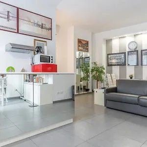 Appartamento S. Ambrogio Square, Milano