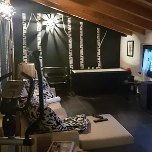 2* ベッド・アンド・ブレックファスト Benessere La Casa Nera