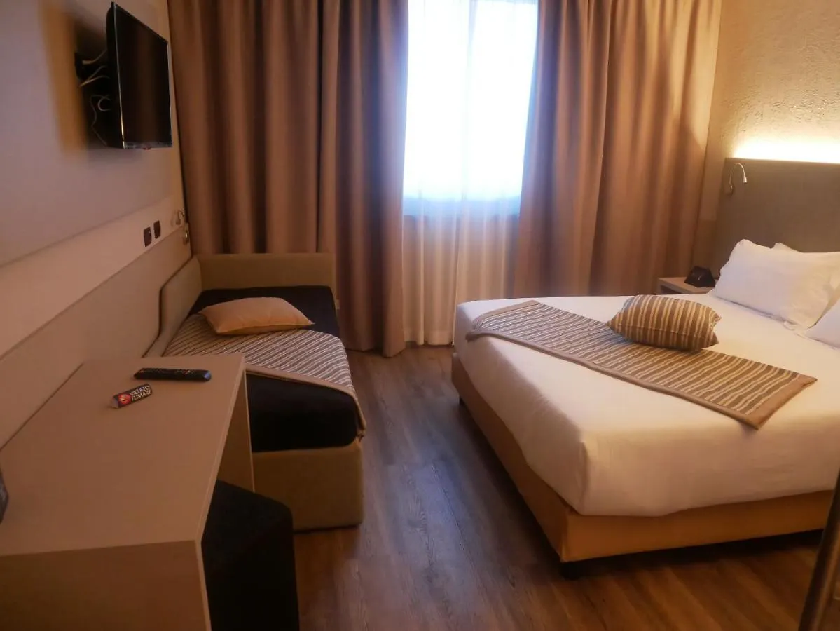 First Hotel Malpensa Case Nuove